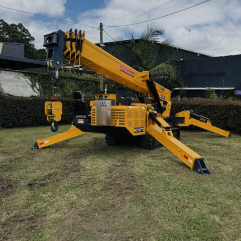 GRÚA ARTICULADA SOBRE ORUGA